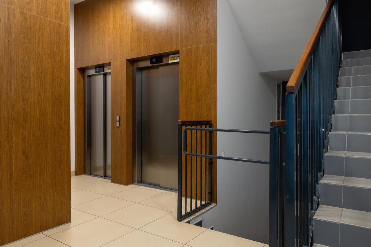 Osiedle Avia Harmonious Apartment With Balcony & Parking Cracow By Renters Prestige Krakow Exterior photo